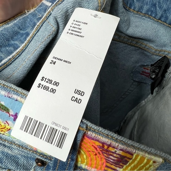 NWT Urban Outfitters BDG High Waisted Indigo Craft Patchwork Flare Jeans 24 - Picture 12 of 13